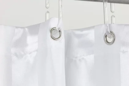 Heitä hyvästit perinteisille suihkukortin: tämä edullinen ja tyylikäs vaihtoehto muuttaa kylpyhuoneesi ilman remonttia