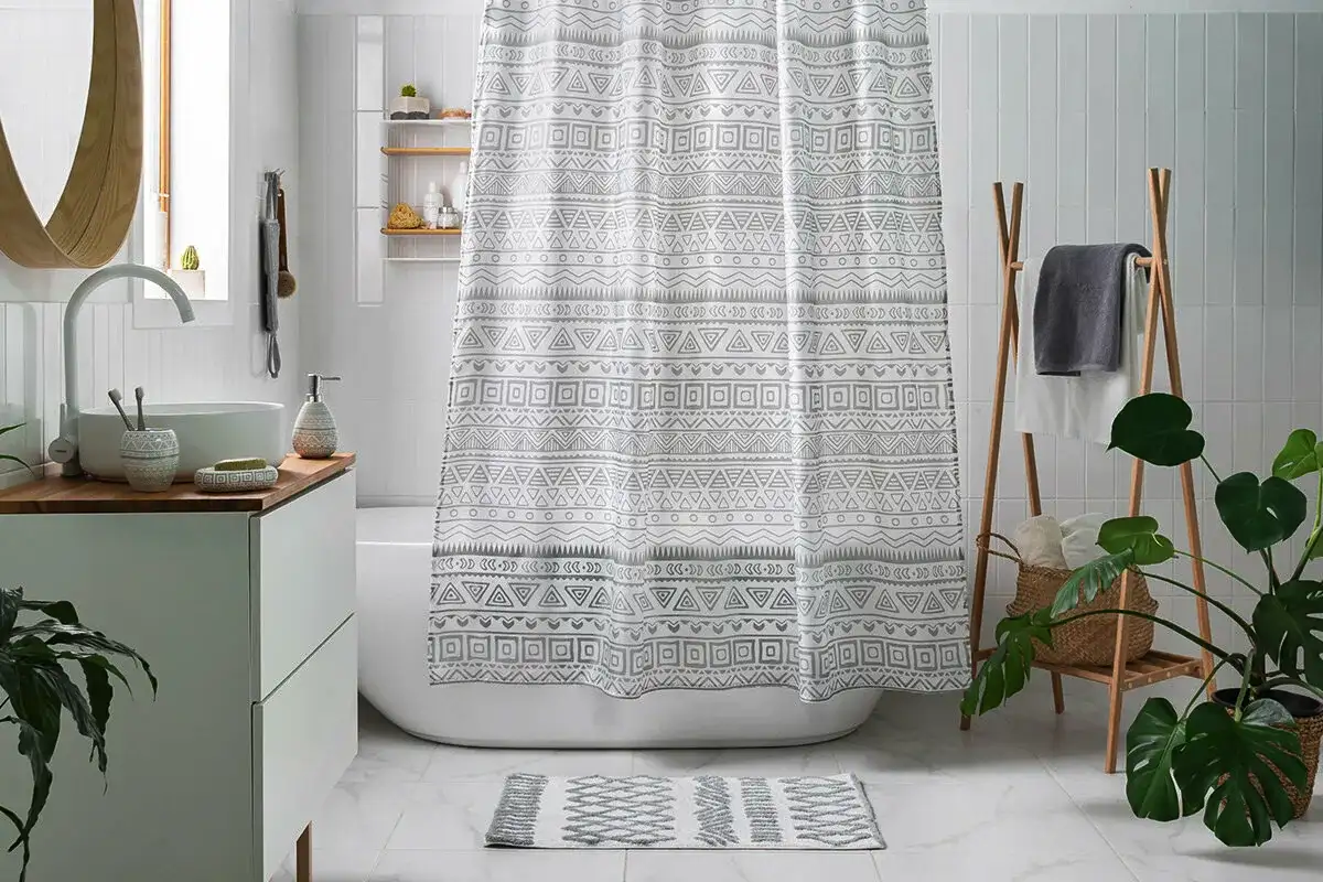 Heitä hyvästit perinteisille suihkukortin: tämä edullinen ja tyylikäs vaihtoehto muuttaa kylpyhuoneesi ilman remonttia