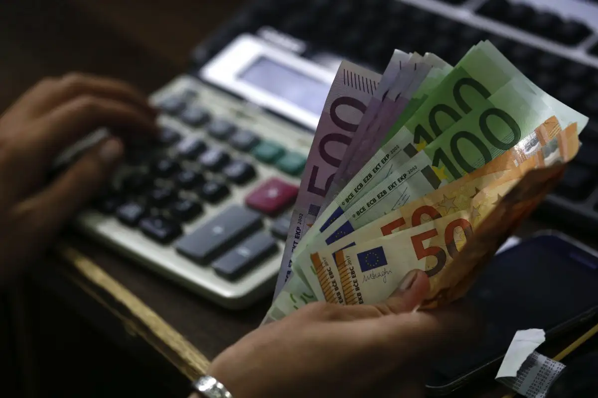 Miksi 2000 € Palkalla Elävä Suomalainen Herää Miljonäärinä