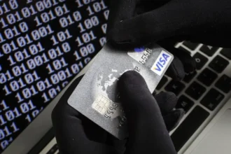 Supermarketin huijaus tyhjentää pankkitilisi: Näin vältät menettämästä säästöjäsi