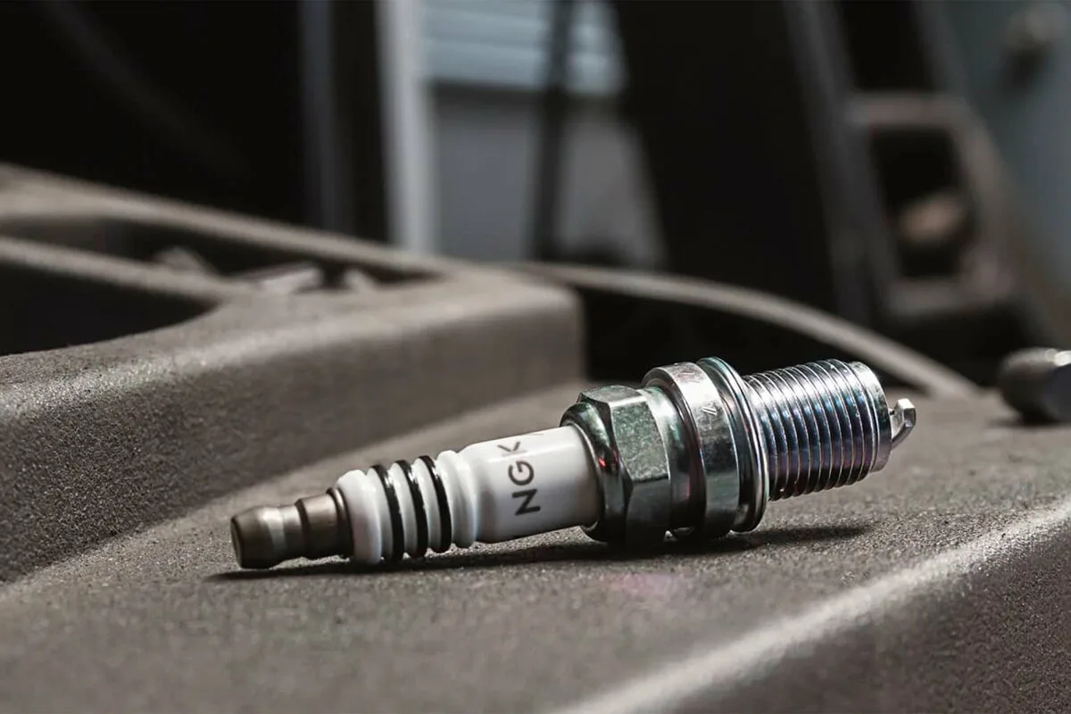 Suomalainen sytytystulppien puhdistus: säästöä Helsingissä