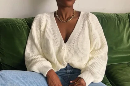 Kodikasta charmia syksyyn: Suomalainen tyyli neulecardiganilla
