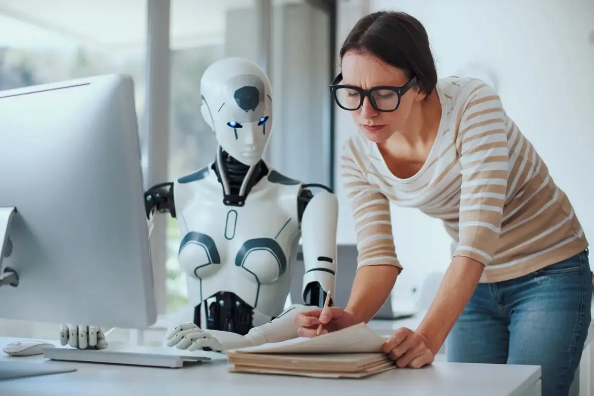 Mitä ovat ”työroskat” ja miten tekoäly muuttuu tuottavuuden tappajaksi