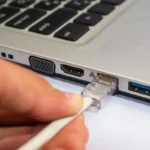 USB ja terve järki: 5 asiaa, joita ei koskaan kannata liittää kannettavaan tietokoneeseen