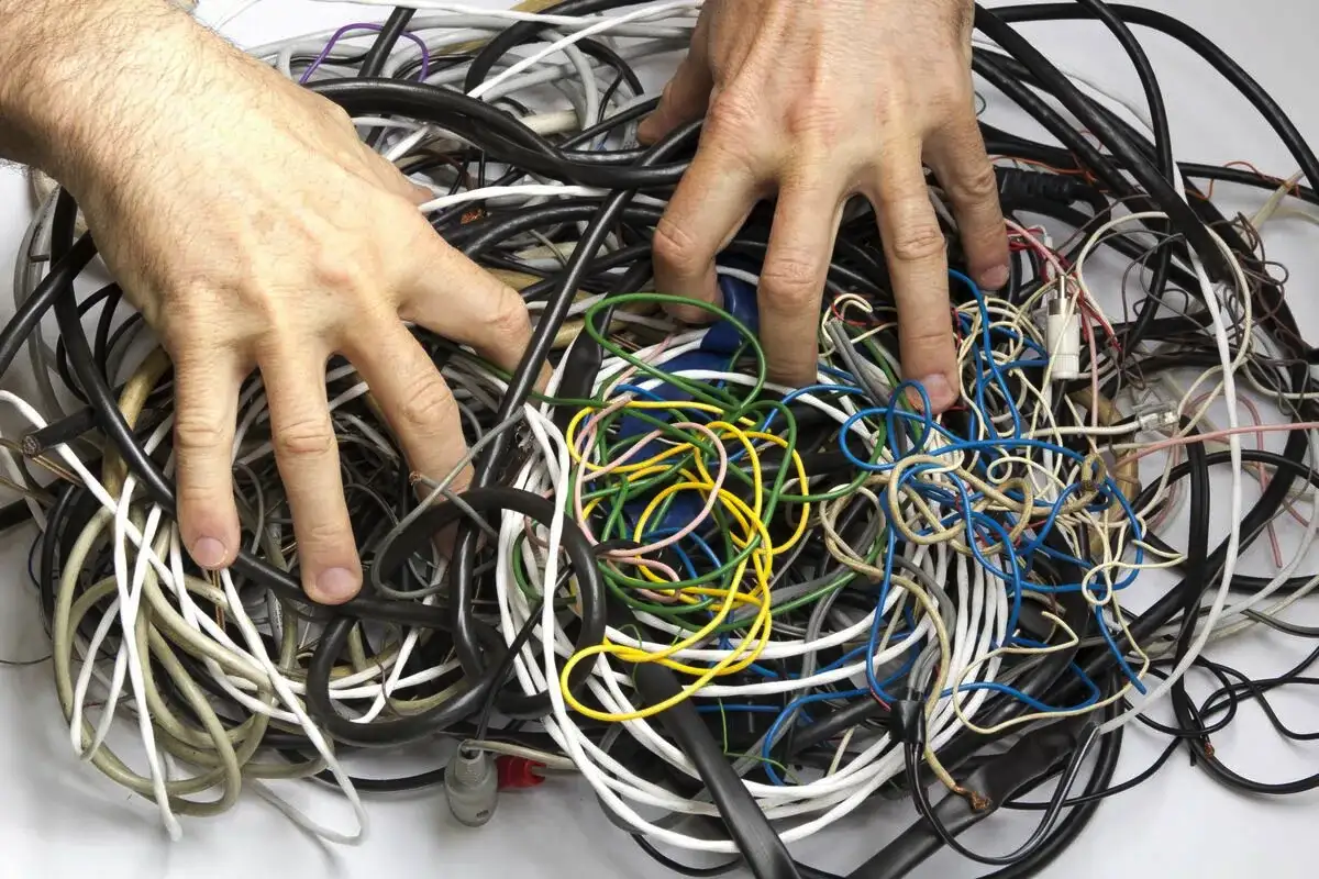 USB ja terve järki: 5 asiaa, joita ei koskaan kannata liittää kannettavaan tietokoneeseen