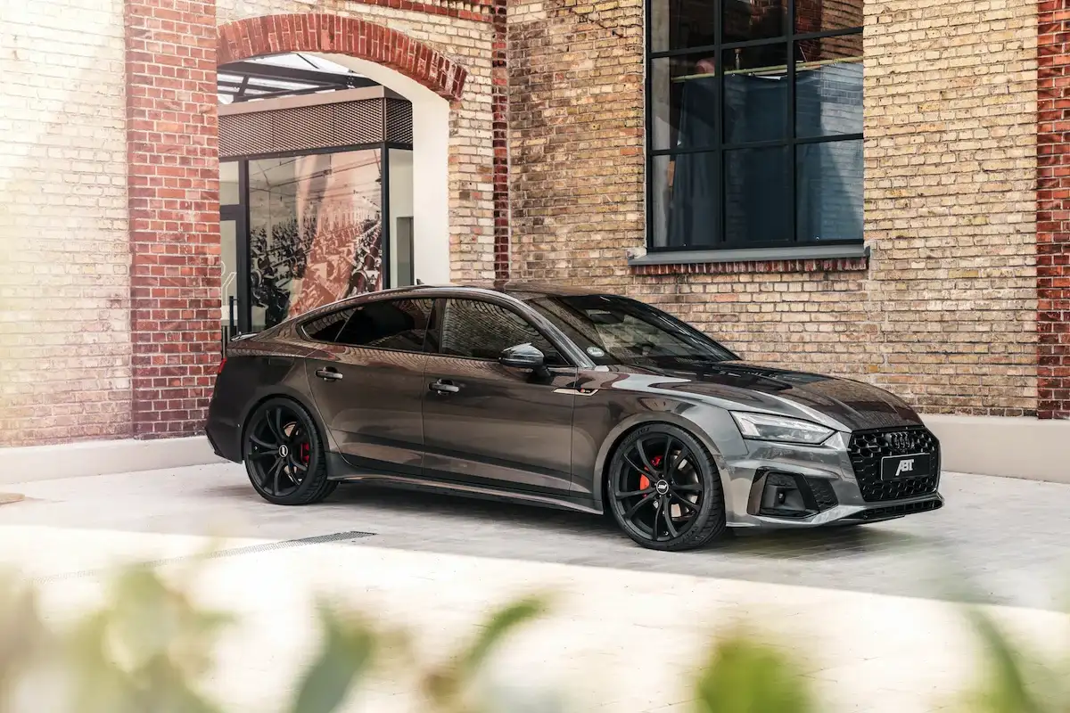 Uusi Audi A5: Voimaa ja älykkyyttä tiellä