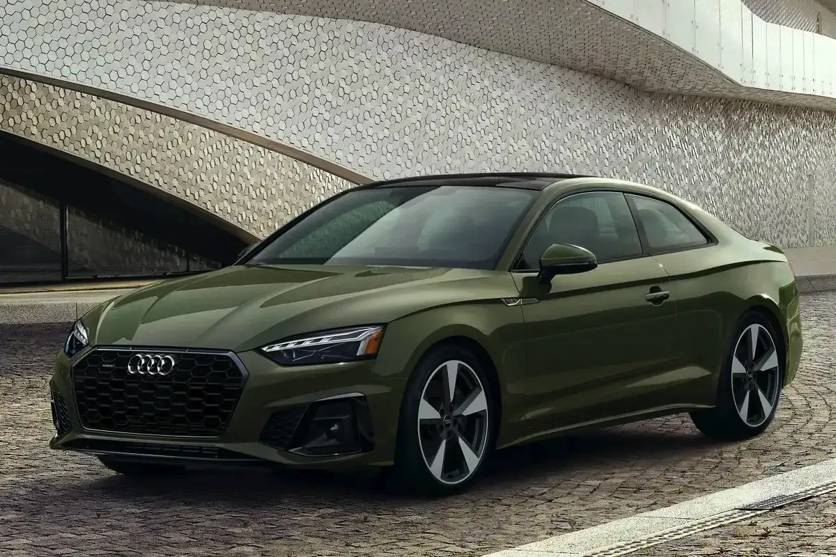 Uusi Audi A5: Voimaa ja älykkyyttä tiellä