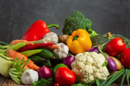 Viisi vihannesta, jotka ovat täynnä hyötyjä ja sisältävät vähän hiilihydraatteja ja sokeria