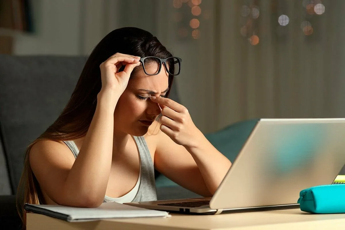 Rauhoita silmäsi syksyllä: Suomalainen tapa vähentää näytön rasitusta