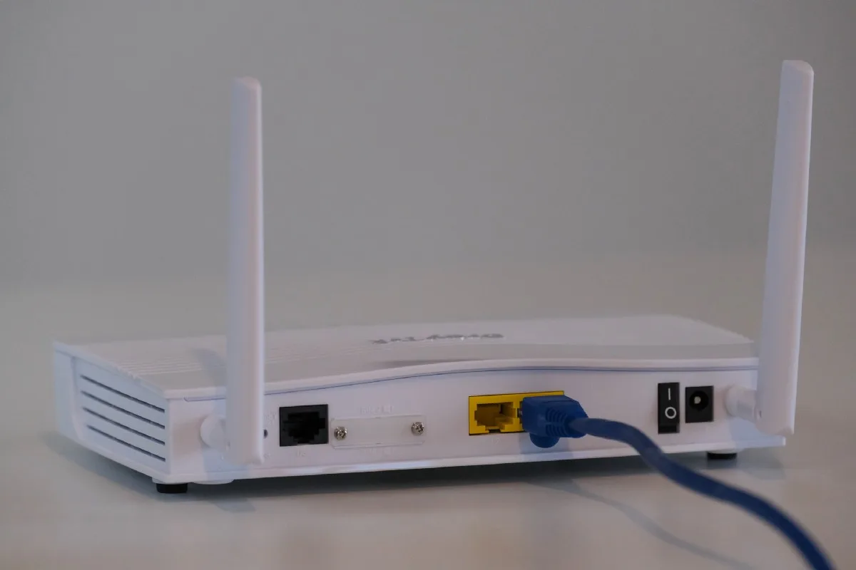 Vahva Wi-Fi-salasana: Turvaa verkko suomalaisella huolellisuudella