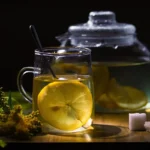 Miksi juoda vihreää teetä sitruunalla: ravitsemusterapeutti paljastaa yllättävät hyödyt