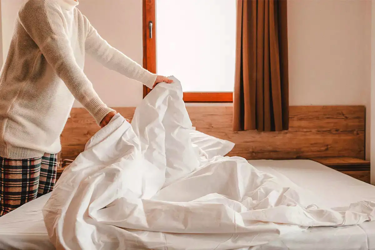 Vuodevaatteiden hoito: Älä petaa sänkyä heti aamulla – tässä syy