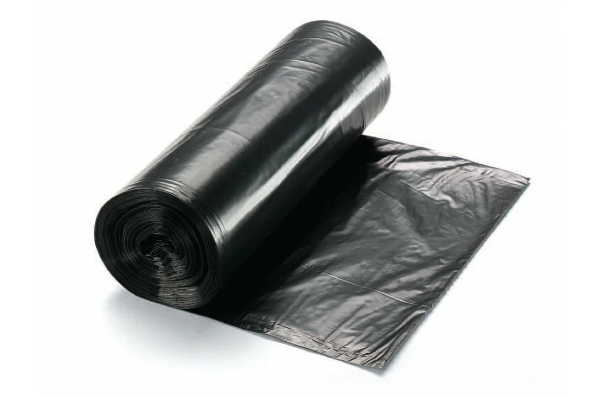 Puhdista kattotuuletin 30 sekunnissa ilman yhtään pölyhiutaletta lattialla – tarvitset vain roskapussin