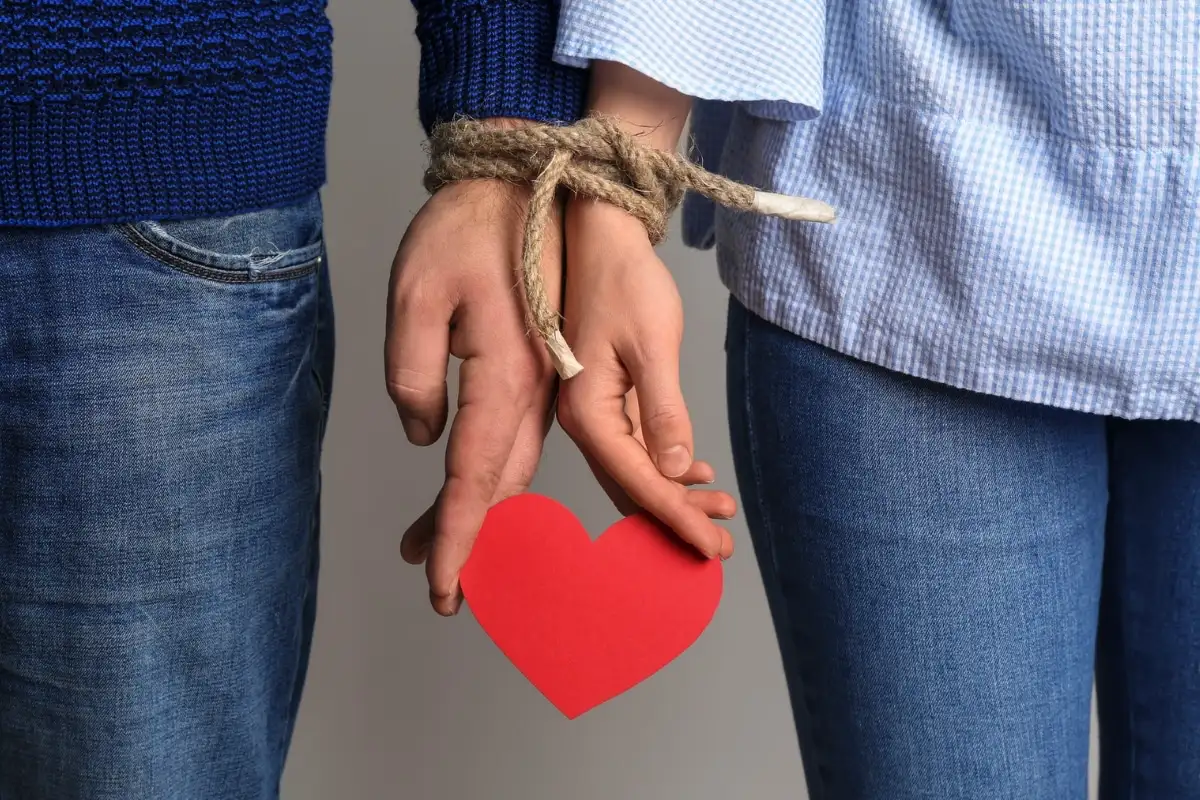 Jos käytös on sus, kiintymyssuhdemalli ei ole mikään anteeksipyyntö – miksi lopetin psykologisoimasta ihmisiä, jotka eivät ansaitse aikaani