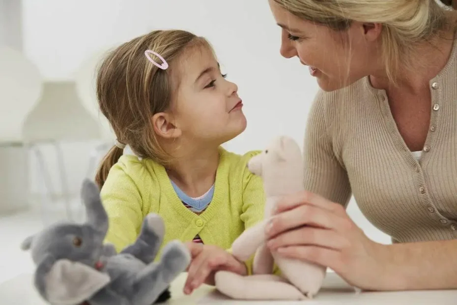 Näin saat lapsen kuuntelemaan heti – viisi kultaista sääntöä asialliseen puheeseen