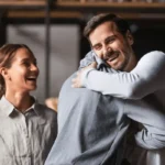 Pieni kehollinen ele, joka tekee sinusta heti luotettavamman – ja jättää jäljen vuosiksi