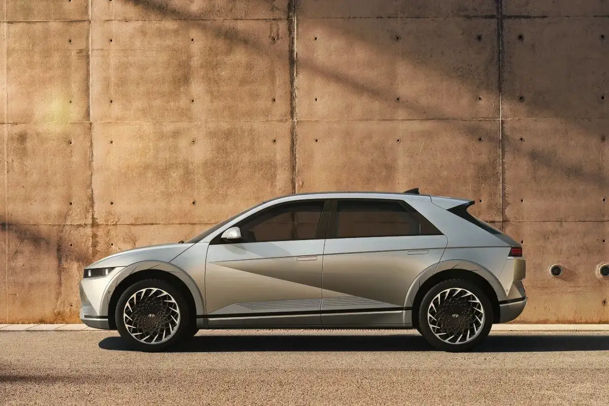 Luotettavat SUV-mallit yli 15 vuodeksi: Viisi kestävää valintaa asiantuntijoilta