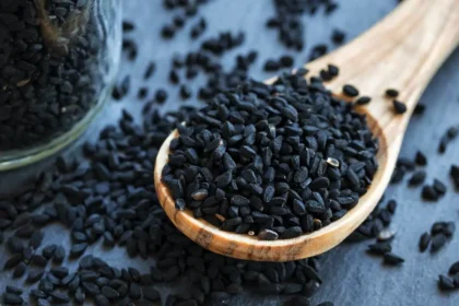 Mustakumina – se yksi mauste, joka voi hilata sinut pois sydäninfarktin jonotuslistalta ilman yhtään lääkereseptiä