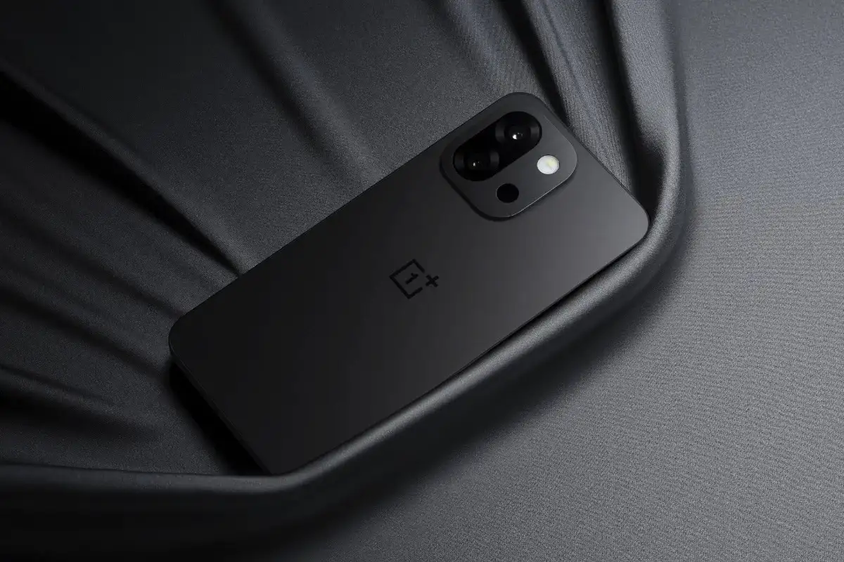 OnePlus 15 akunkesto yllätti kaikki – kesti lähes tunnin pidempään kuin iPhone 17 Pro Max ja Xiaomi 17 Pro Max