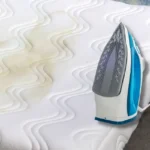 Näin puhdistat keltaisen patjan kodin trukilla ja silitysraudalla