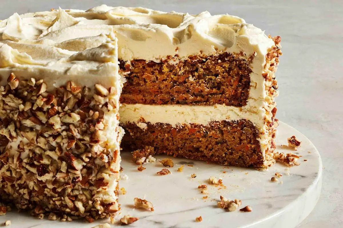 Porkkanakakku: amerikkalainen klassikko, joka muuttaa porkkanan juhlaherkuksi