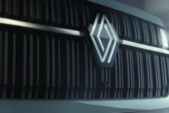 Renaultin historialliset helmet huutokaupassa: Osta klassikoita ja F1-autoja jo joulukuussa