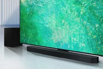 Samsungin soundbar ei kuulosta koskaan samalta sinun kodissasi kuin minun – ja se on juuri SpaceFit Soundin tarkoitus
