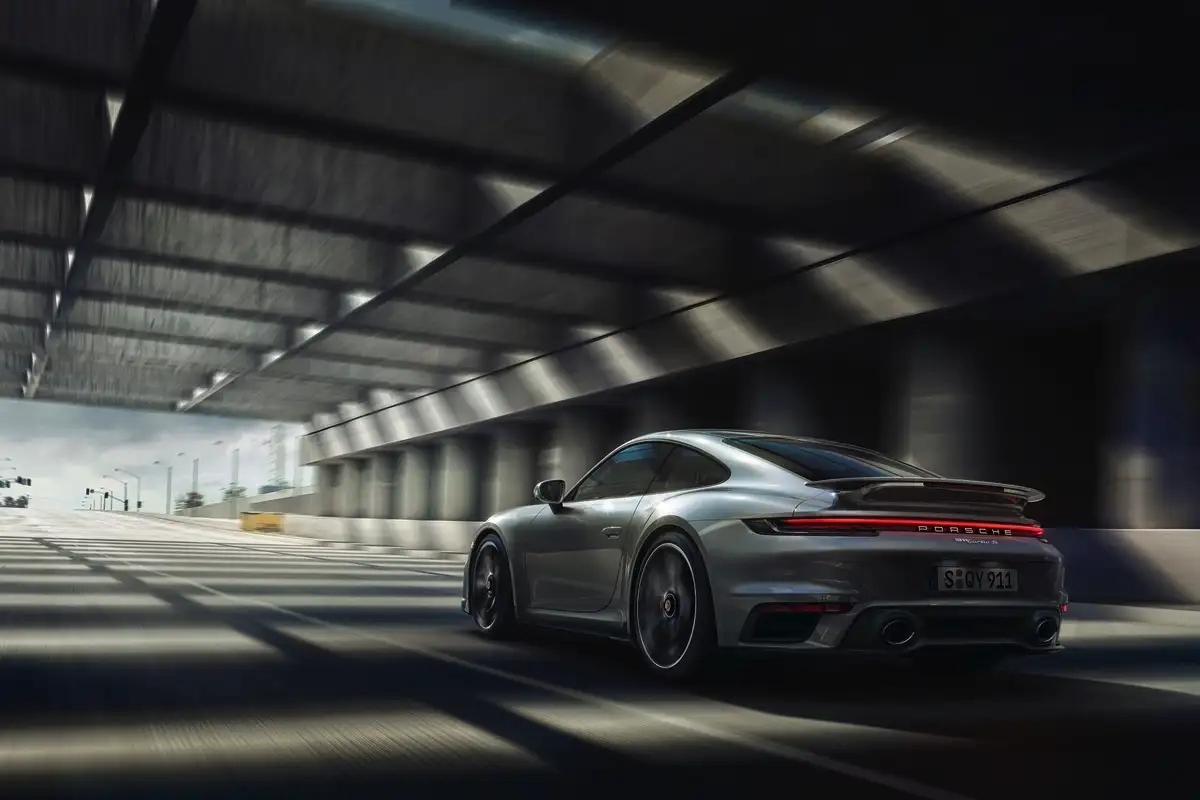 Porsche tunnelitila: Tee tunneliajosta unohtumaton elämys