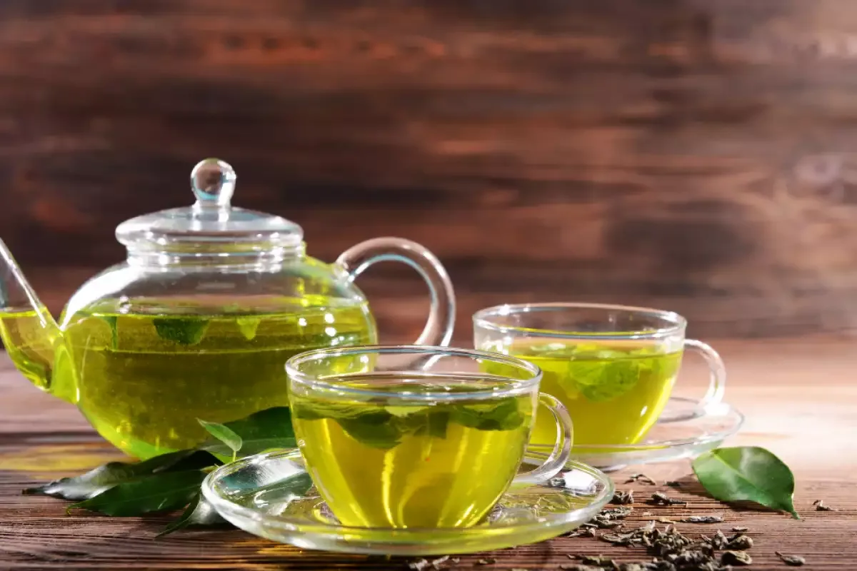 Vihreä tee – ravitsemusterapeuttien ykkösvalinta aivojen ja sydämen terveyteen