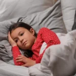 Korkeasti lahjakkaan lapsen uni ei tottele kelloa – näin autat häntä nukkumaan, vaikka hänen aivonsa syttyisivätkin vasta iltayhdeksältä