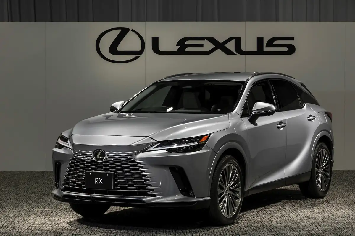 Autot, jotka kestävät satoja tuhansia kilometrejä ilman vakavia vikoja – nämä neljä merkkiä eivät petä koskaan