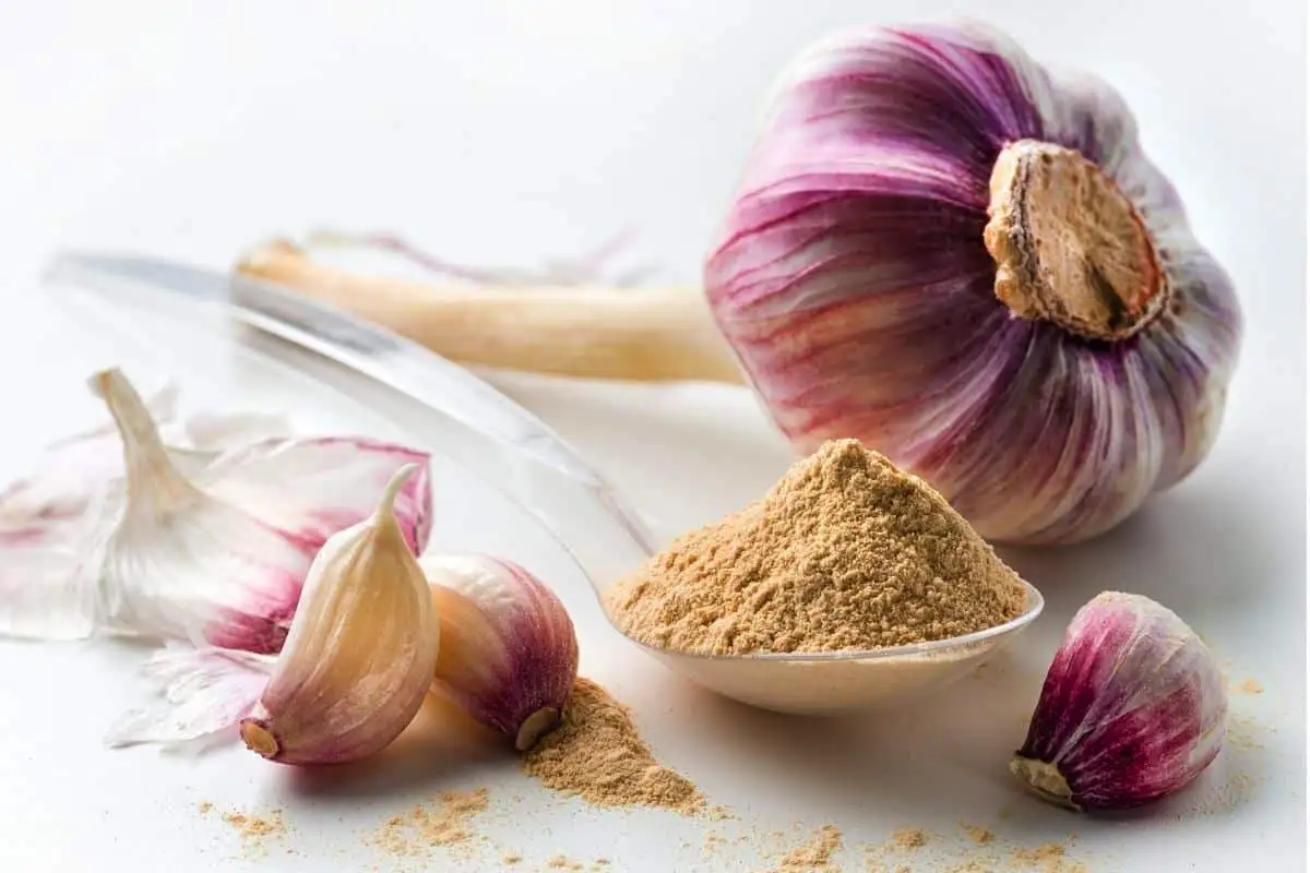 7 yrttiä ja maustetta, jotka auttavat alentamaan verenpainetta – Luonnollinen tuki sydänterveydelle