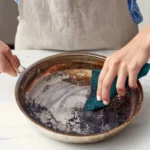 Jääkuutio kuumalla pannulla – 5–10 minuutin ihmekikka, joka irrottaa vuosienkin rasvakerrokset kuin taikaiskusta