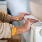 Lämmitys pois päältä vaikka lähtisit vain viideksi minuutiksi – näin voit säästää jopa 600 euroa vuodessa täysin huomaamatta