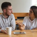 Kaksi asiaa, joita ei kannata koskaan, missään tilanteessa sanoa kumppanin – vaikka ne olisivat totta ja vaikka ne polttaisivat kieltäsi