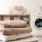 Etikka pesukoneessa: miksi se tekee pyyhkeistä pehmeät – ja miksi unohdat kangaspehmentimen ikuisesti