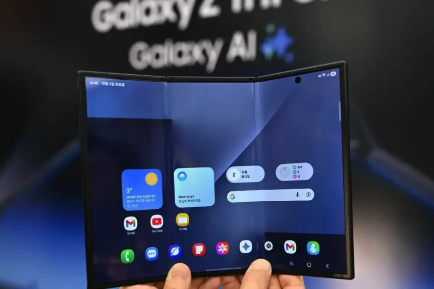 Samsung Galaxy Z TriFold: Kolme näyttöä yhdellä laitteella – tulevaisuus on täällä