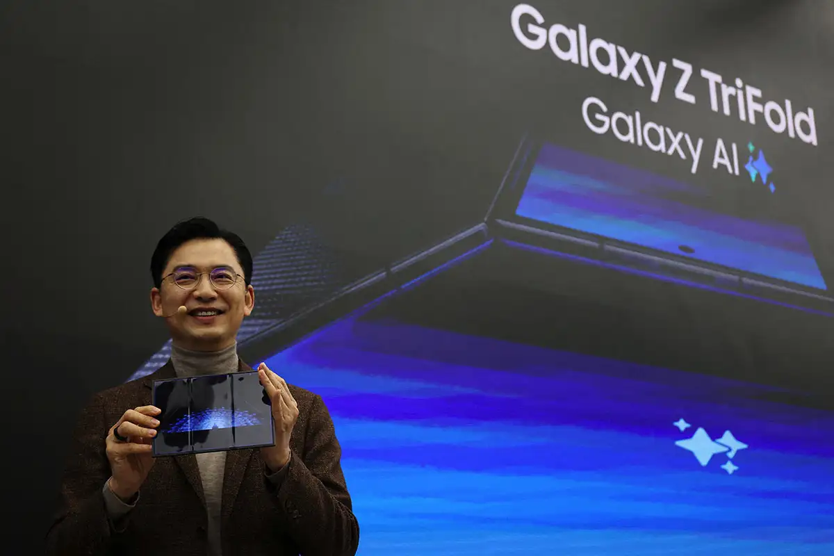 Samsung Galaxy Z TriFold: Kolme näyttöä yhdellä laitteella – tulevaisuus on täällä