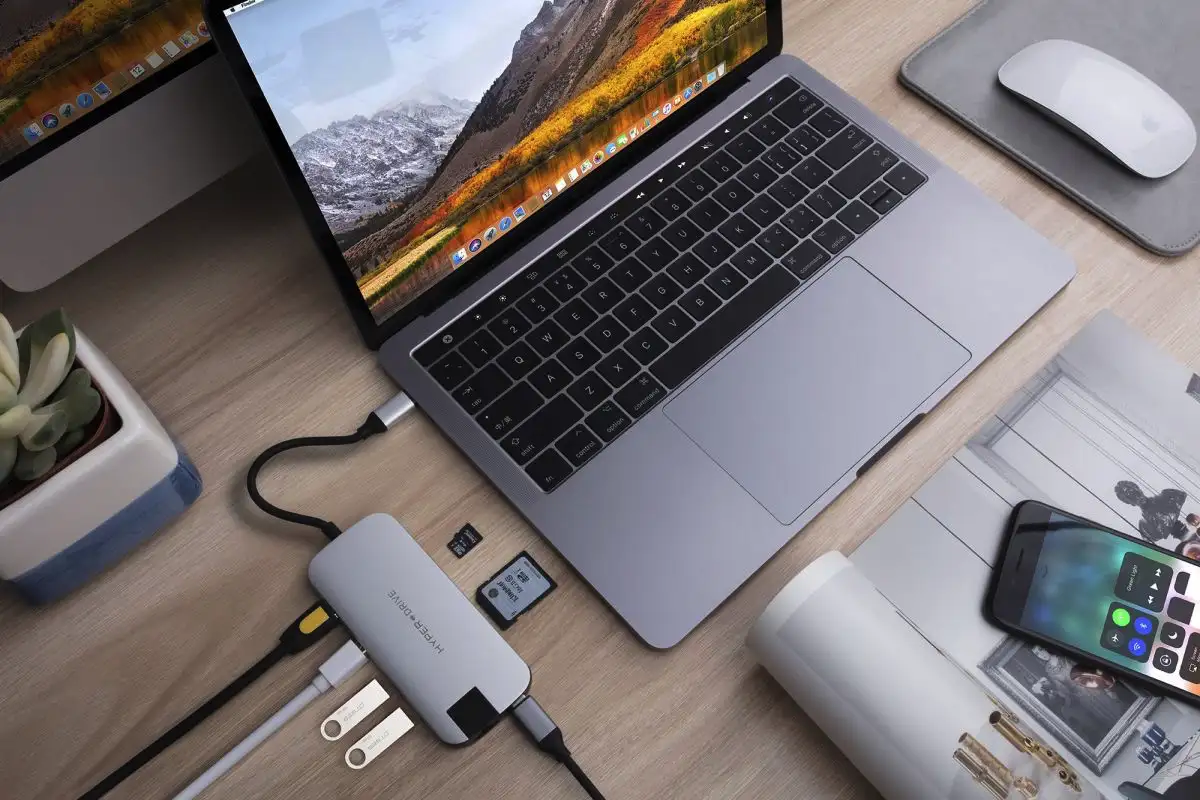 USB-C MacBookiin liitettävät oudot mutta nerokkaat gadgetit – nämä viisi tekevät läppäristäsi paljon mukavamman